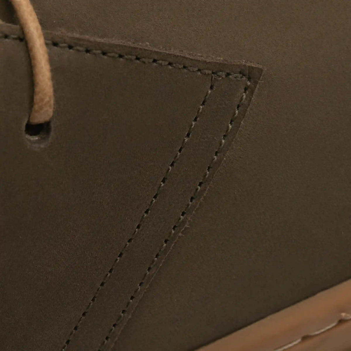 Toledo Chukka Sneakers - Nubuck - Men's