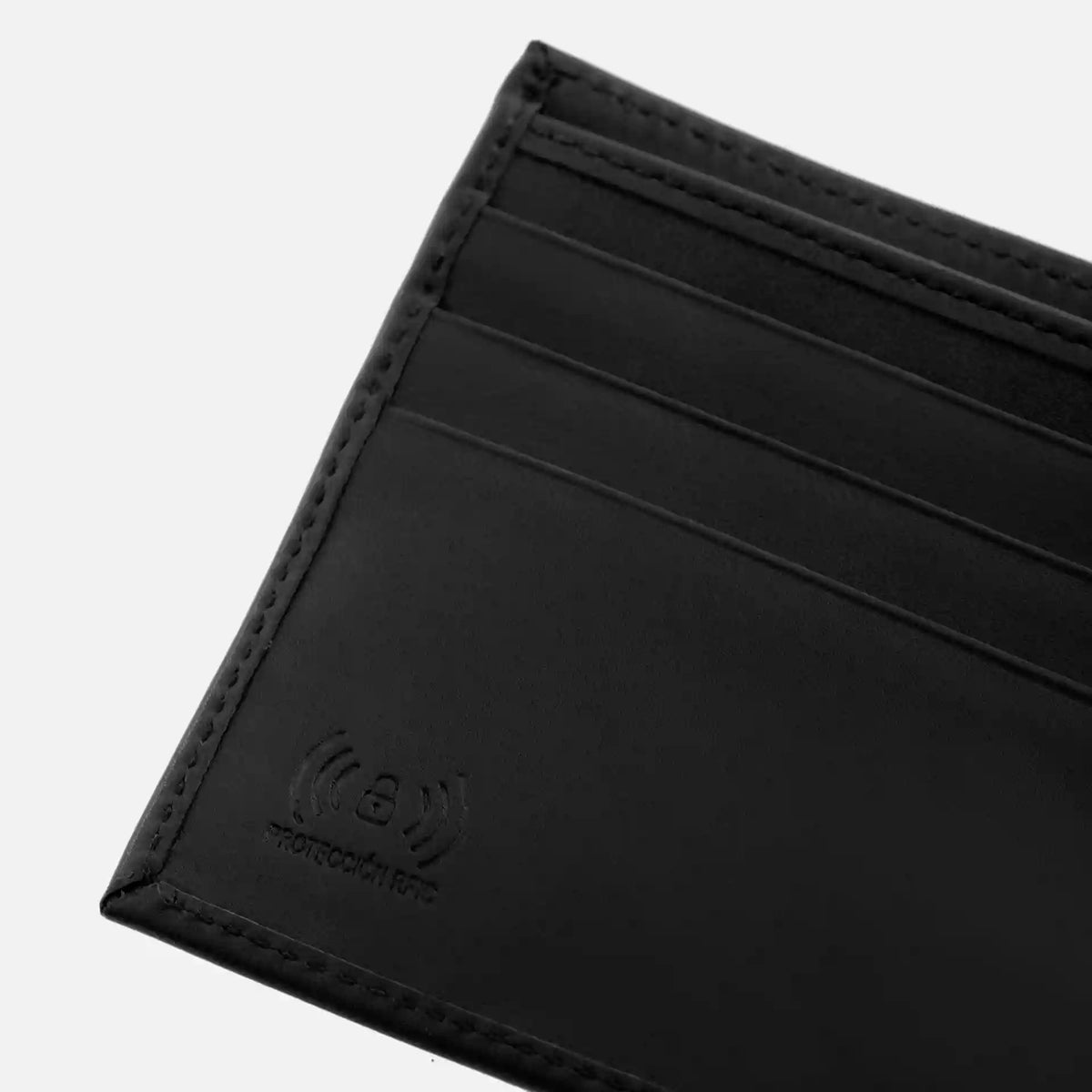 Bennett Bifold Wallet - Smooth Full-Grain Leather