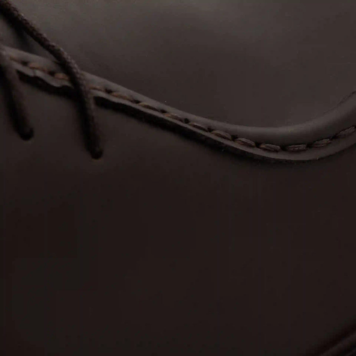 Theo Derby - Men’s Pull Up Leather