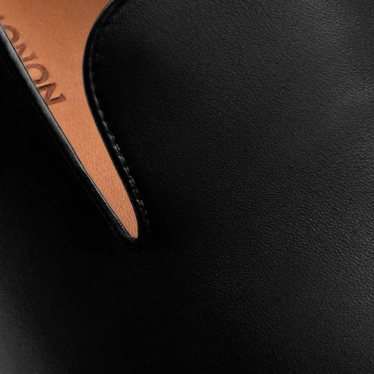 Langford Wholecut Loafers - Men's