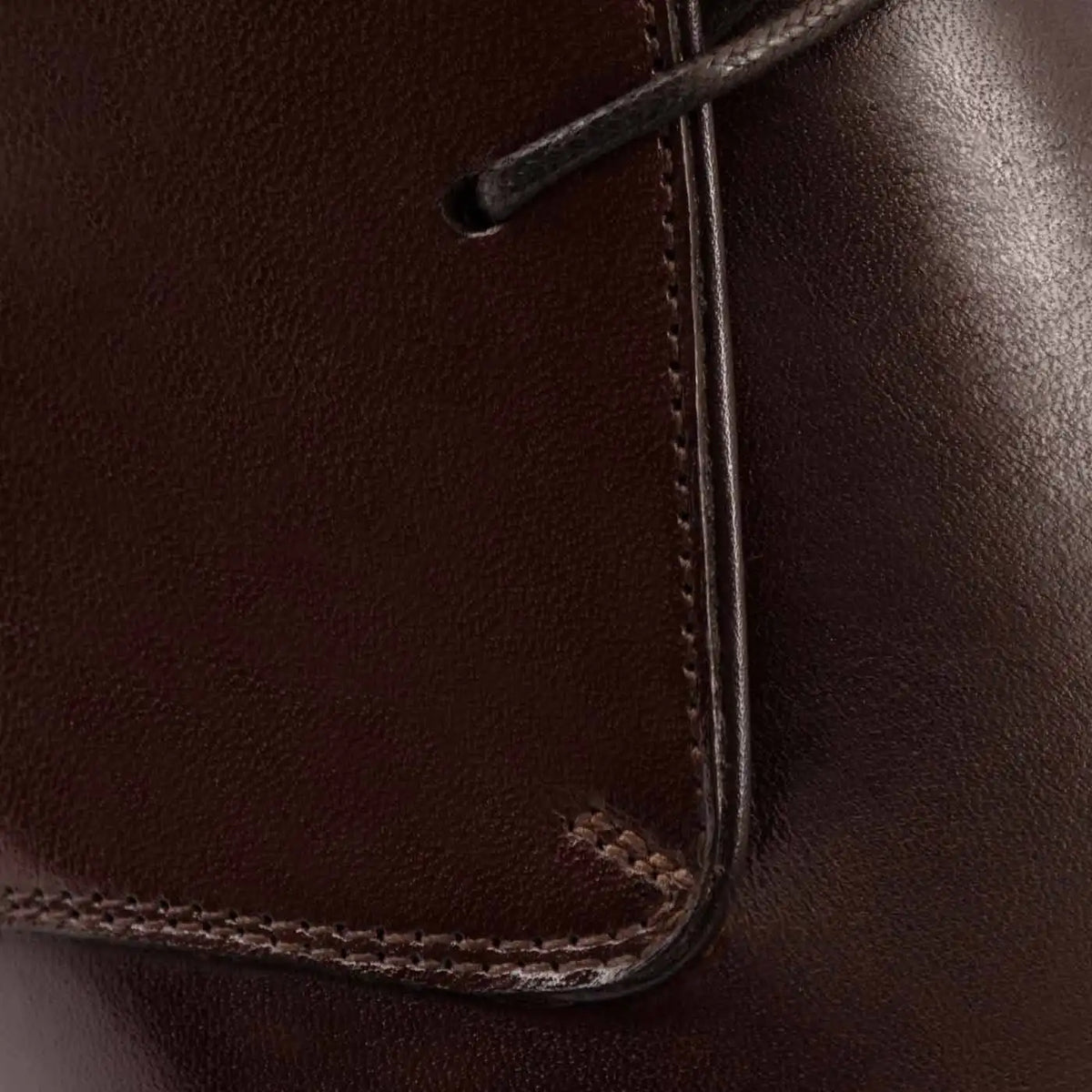 Ellis Chukka Boots - Men's